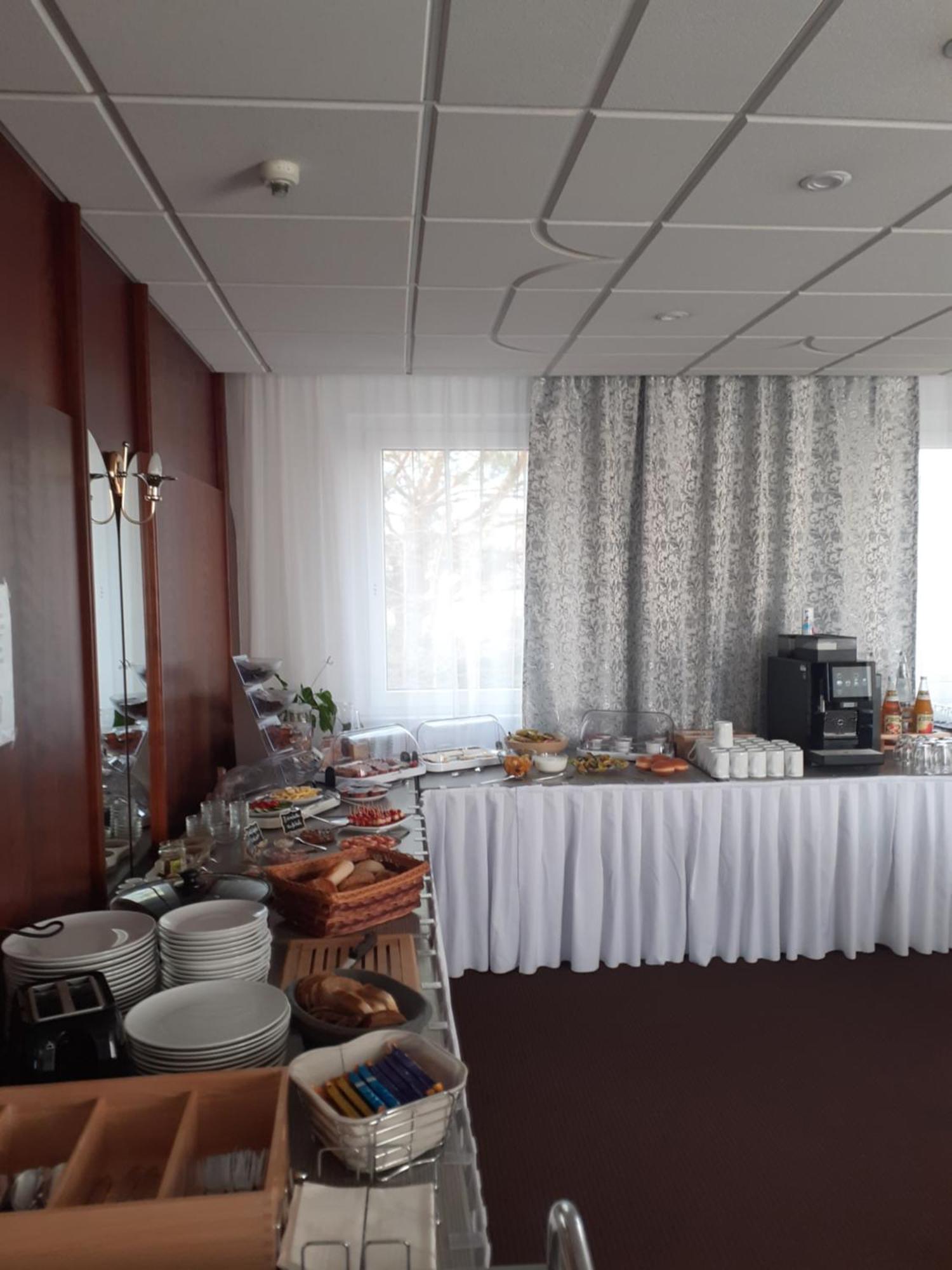 Hotel Zum Mueckenberger Hof Lauchhammer Екстериор снимка