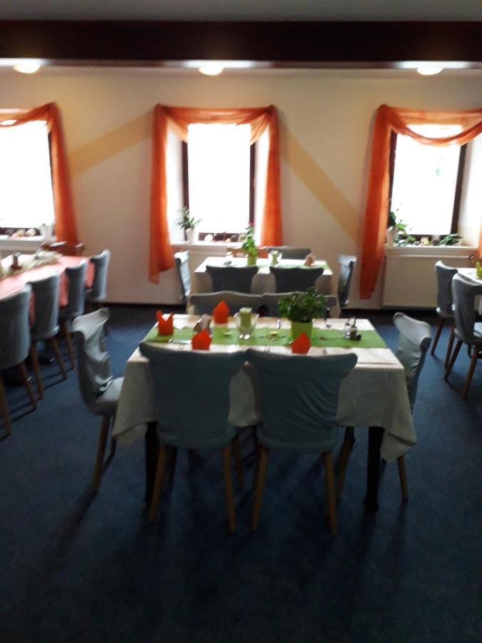 Hotel Zum Mueckenberger Hof Lauchhammer Екстериор снимка
