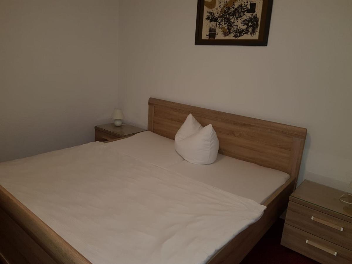 Hotel Zum Mueckenberger Hof Lauchhammer Екстериор снимка